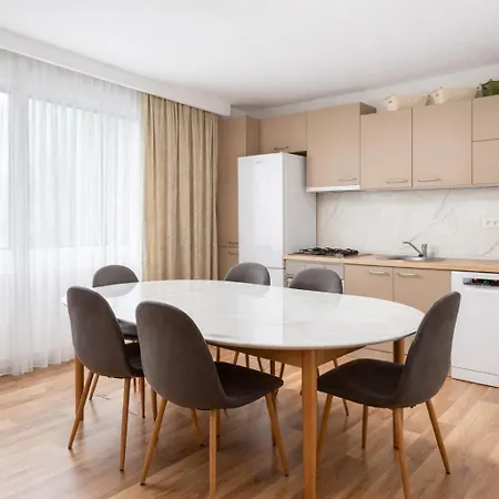 Villa Londof With Panoramic View Brasov