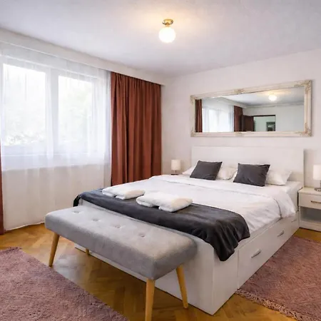 Londof With Panoramic View