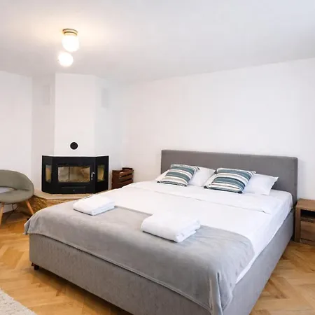 Villa Londof With Panoramic View