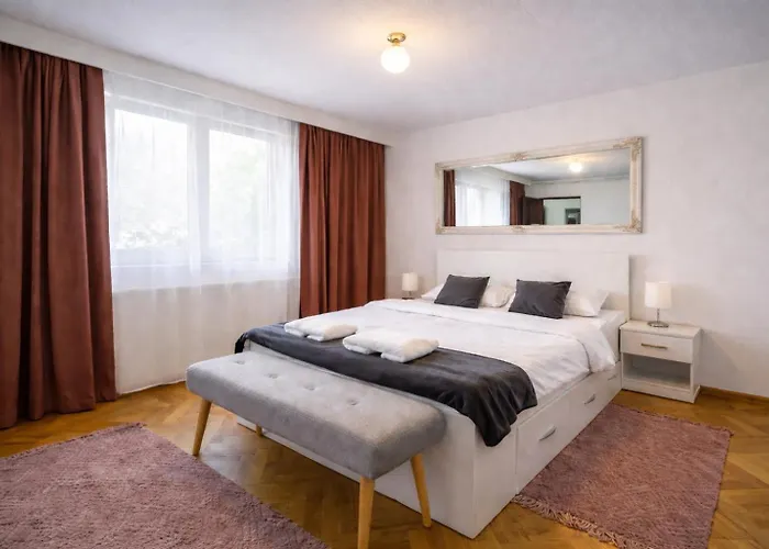 Londof With Panoramic View